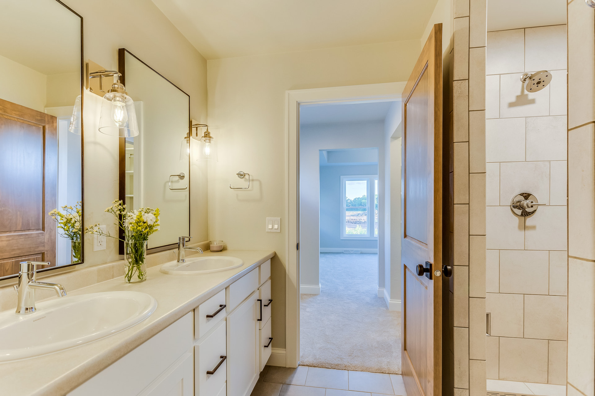 Lighting, Fixtures & Finishing Touches