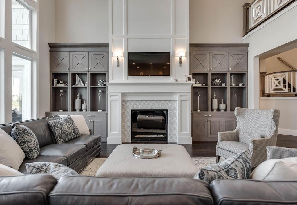 Custom Built-In Cabinetry & Shelving