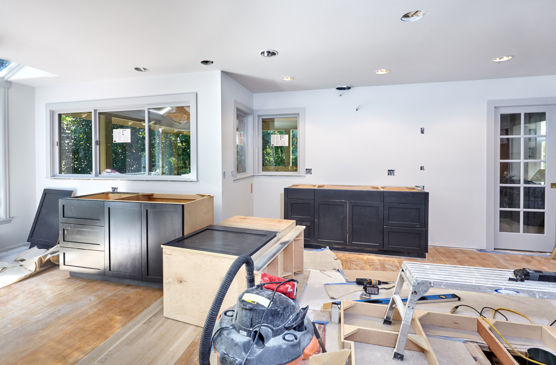 Kitchen remodel with new dark shaker cabinets in Edgewater, Miami, FL